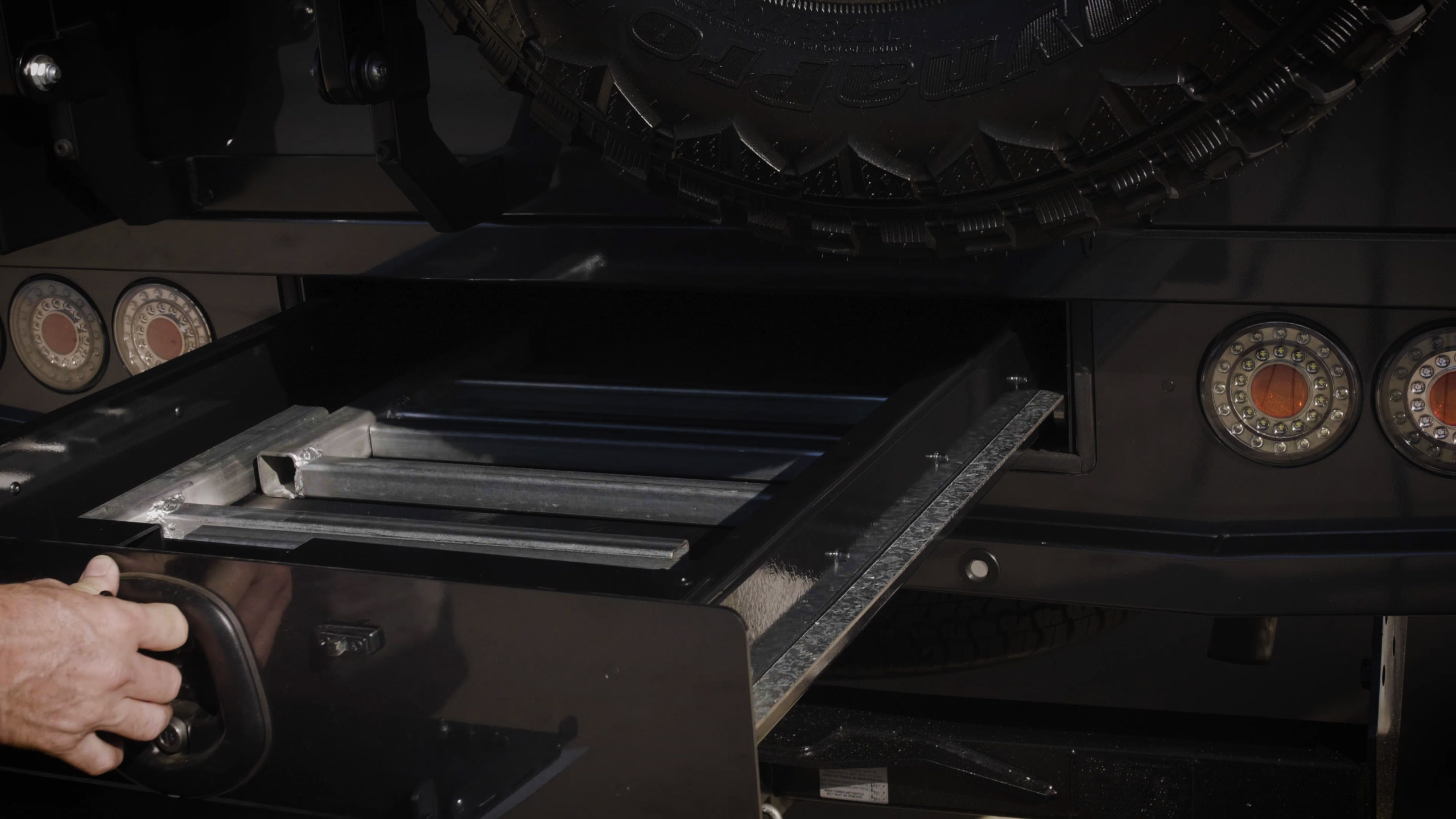 D.A.M. Steel Fabrications canopy detail